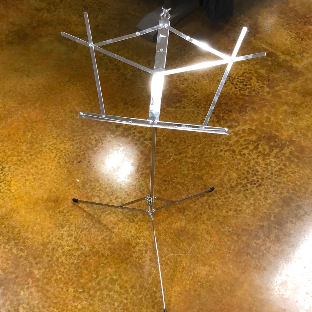 Collapsible & Portable Music Stand.